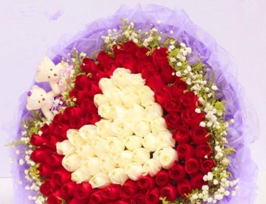 双生花的寓意与象征（探寻双生花的深层内涵与美学价值）