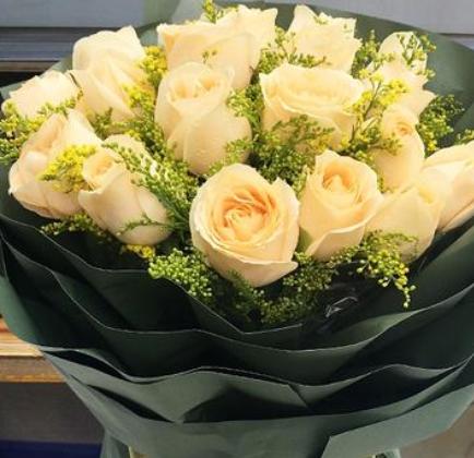 香槟玫瑰花语与传情艺术（花开一瞬间）
