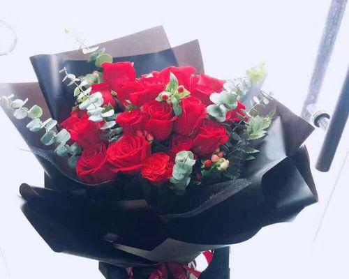 玫瑰的花语及其意义（深入解读玫瑰的15个花语）