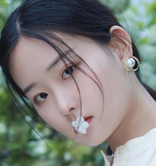 青柠花语——清新的希望与美好（青柠花语的意义与象征）