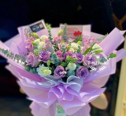 淡紫色玫瑰花语是什么？淡紫色玫瑰的寓意是什么？