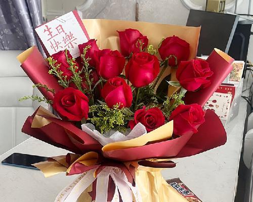 2朵玫瑰花的含义是什么？送花时应注意什么？