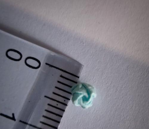 如何用正方形便利贴做玫瑰花球视频效果
