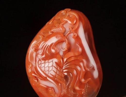 玛瑙雕玫瑰花寓意什么？这种工艺品的象征意义是什么？