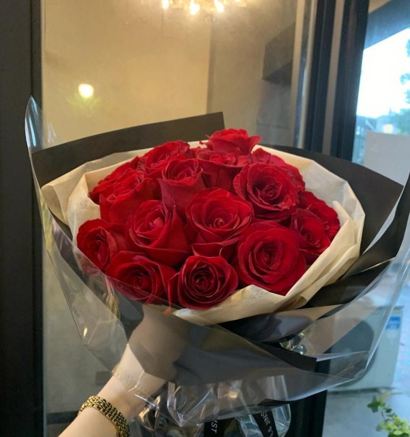19朵粉色玫瑰花的含义是什么？它传递了怎样的情感？