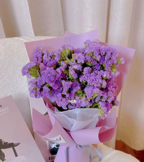 勿忘我花束中几朵花的含义是什么？它们各自代表了什么？
