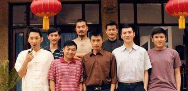 花语家大哥和小弟的结局有何寓意？