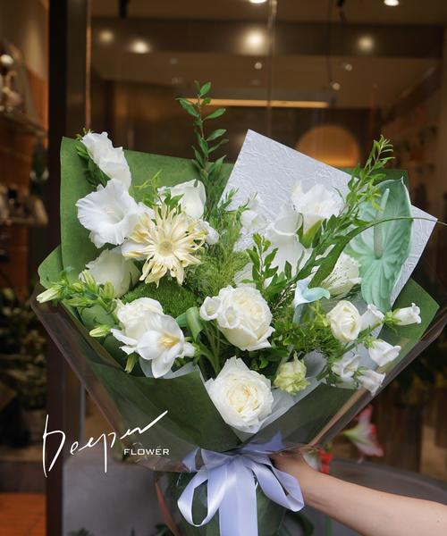 朋友见面送的花代表什么含义？各种花的寓意有哪些？