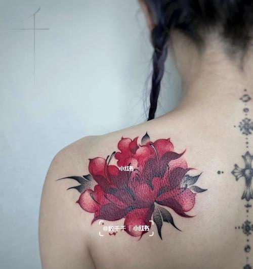 纹身牡丹花的象征意义是什么？牡丹花纹身背后的文化含义是什么？