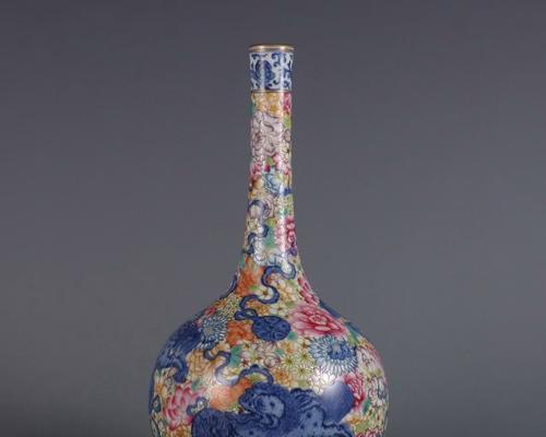 青花万花的寓意与象征是什么？如何理解其文化内涵？