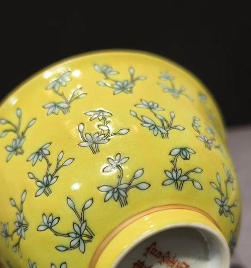 黄色花碗的含义是什么？黄色花碗象征着什么？