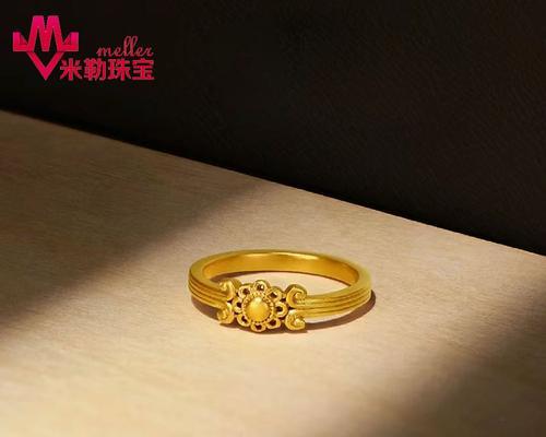 用花制作的戒指象征着什么？它在饰品文化中的意义是什么？