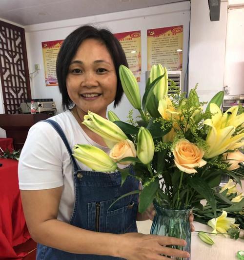日本的哪个花节象征和平？花节中有哪些和平的象征？
