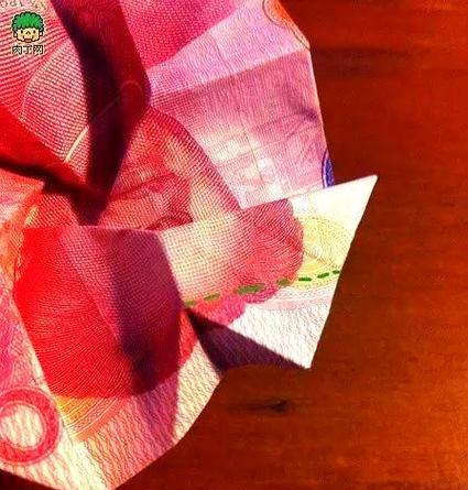 花折在爱情中代表什么？花的折法有哪些寓意？