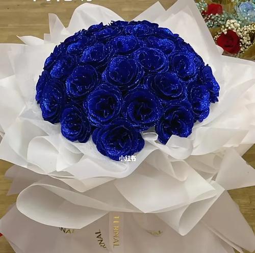 十只蓝色玫瑰花代表什么？它的寓意是什么？