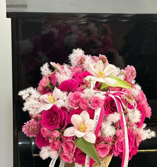 淡粉色手捧花的寓意是什么？它们在婚礼中传递什么信息？