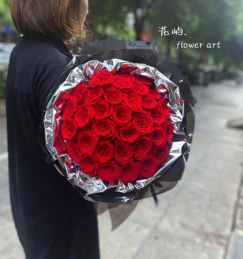 33朵多色玫瑰花代表什么？