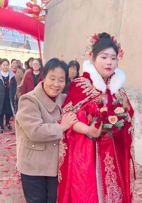 送婆婆手捧花有何特殊含义？传统上代表什么？