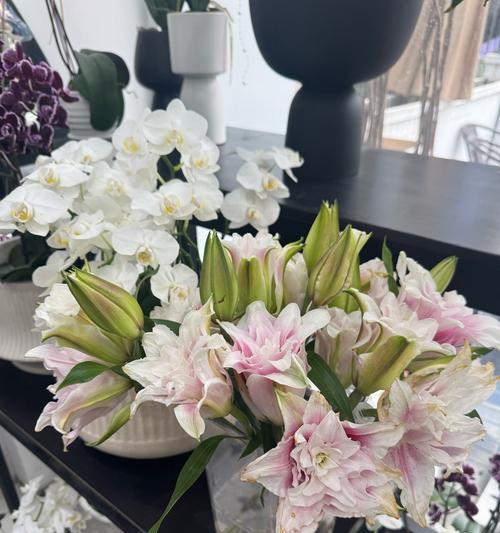 手持浪漫花语有何特别之处？手持浪漫花语的含义是什么？
