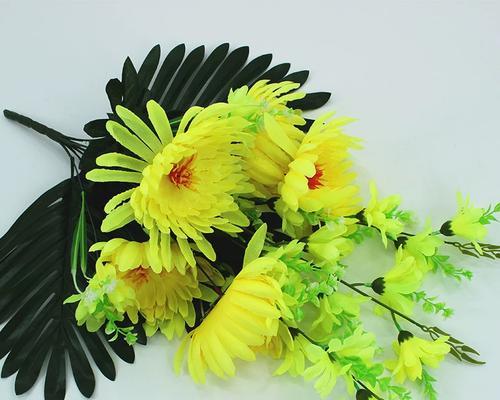 清明节抱几束花有何寓意？