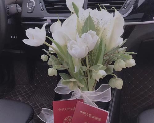新娘手捧花搭配的含义是什么？婚礼上花束选择有哪些讲究？