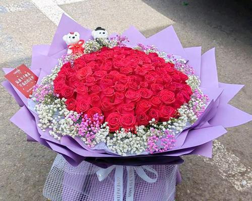 99朵多色玫瑰代表什么？多色玫瑰花的含义是什么？