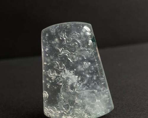 翡翠白色灰色飘花有何寓意？飘花的象征意义是什么？