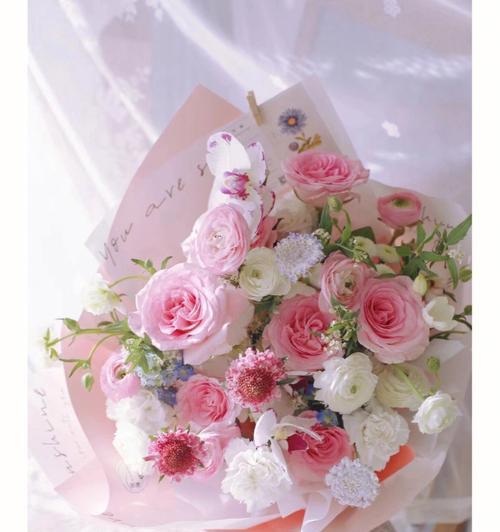 粉色玫瑰花作为姐妹间的礼物代表什么？