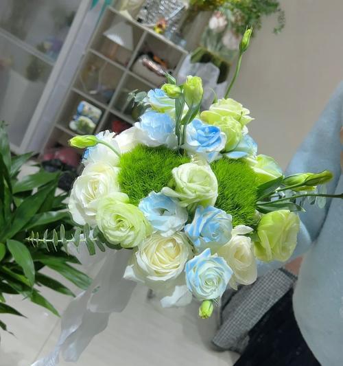 淡色手捧花代表什么？淡色系手捧花的含义是什么？