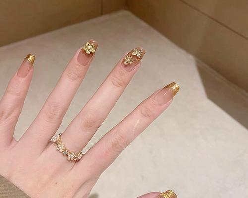 哪种花美甲象征富贵？它的设计特点是什么？