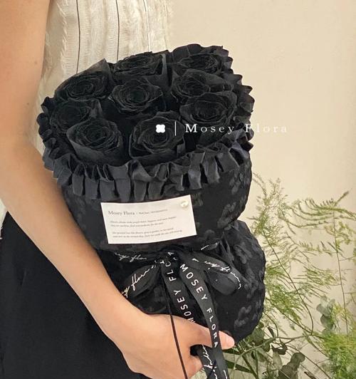 黑色永生花有何特殊含义？它象征着什么？