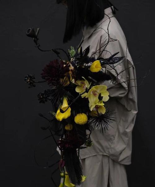 黄色捧花代表什么？黄色捧花的含义是什么？