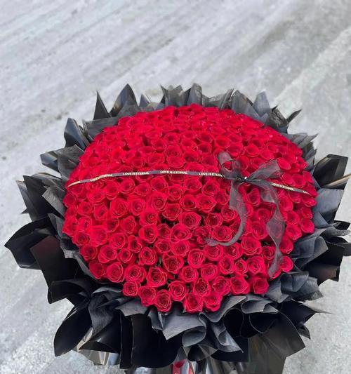 玫瑰花的朵数的意义（揭示玫瑰花朵数背后的秘密）